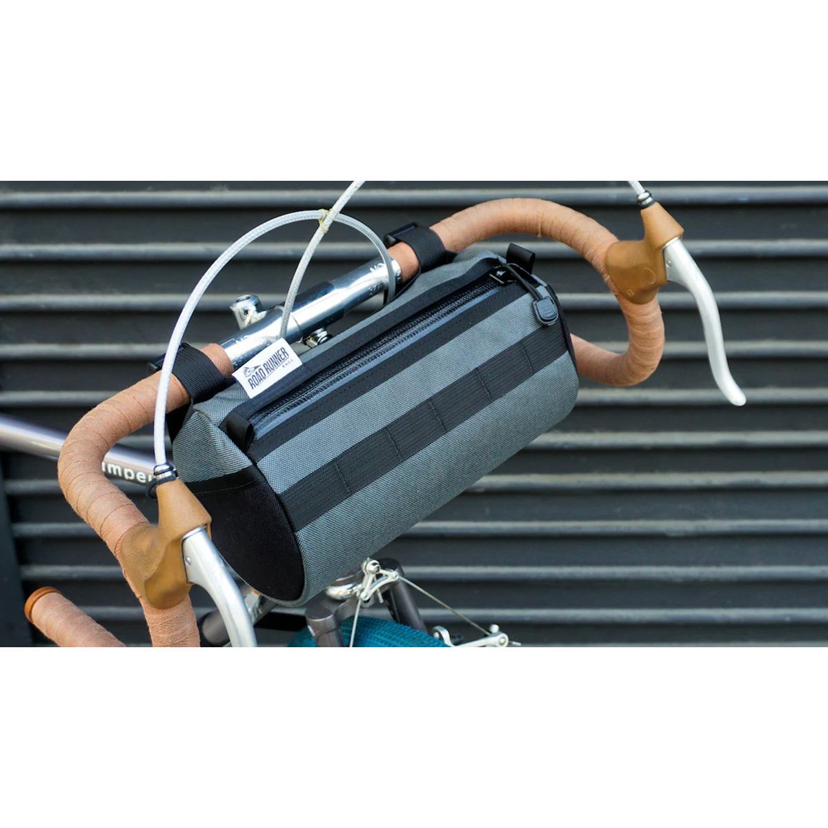 roadrunner fahrradtasche Road Runner Bags California Burrito Handlebar Bag – Kickstand Culture